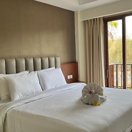 New Kuta Hotel By Lorin Uluwatu  Exterior photo