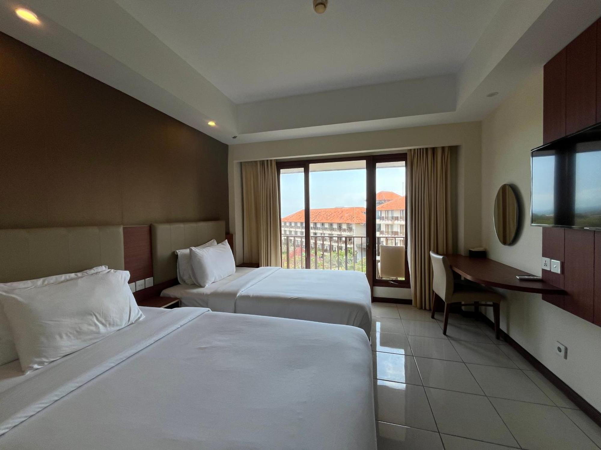 New Kuta Hotel By Lorin Uluwatu  Exterior photo
